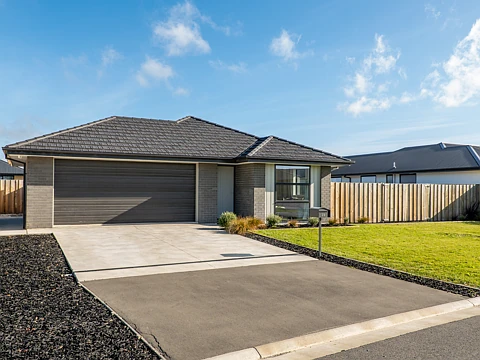 Darfield 3部屋 Spacious section, stylish home