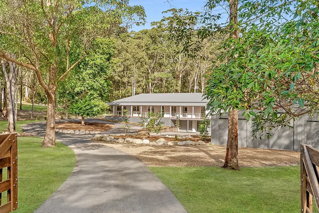 Tinbeerwah 4ห้องนอน BEAUTIFULLY RENOVATED HINTERLAND HOME WITH HUGE SHED