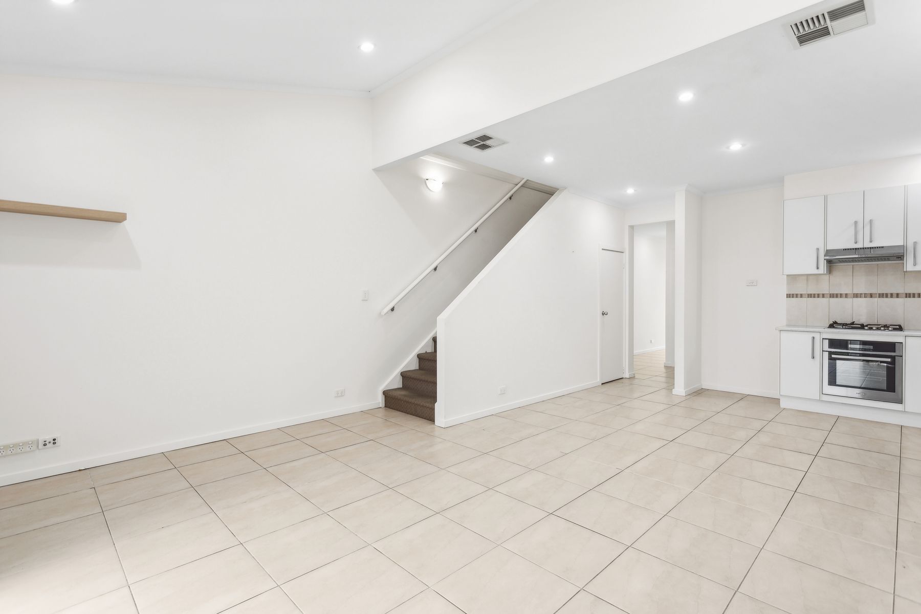 4 WEIRA ST, MAWSON LAKES SA 5095, 0 ห้องนอน, 0 ห้องน้ำ, Townhouse