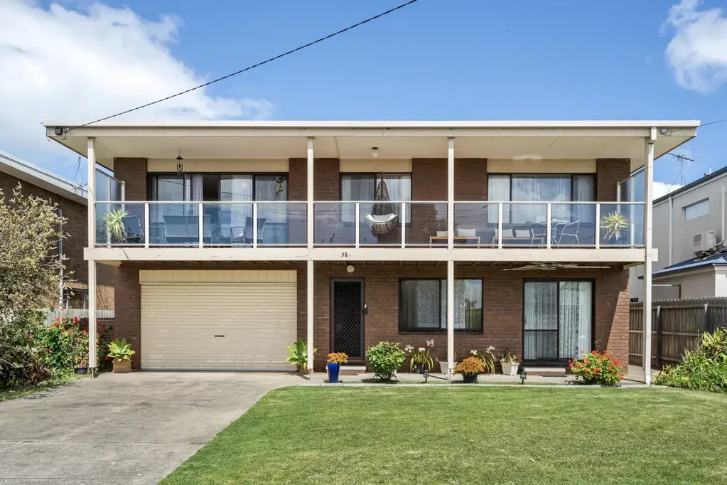 Portarlington 4غرفة نوم Coastal Living with Dual Occupancy Potential