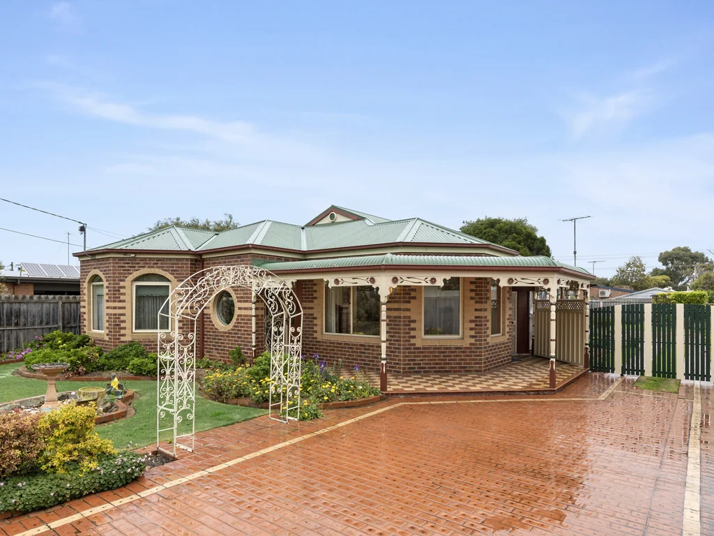 16 Jennifer Crescent, Point Lonsdale, VIC 3225