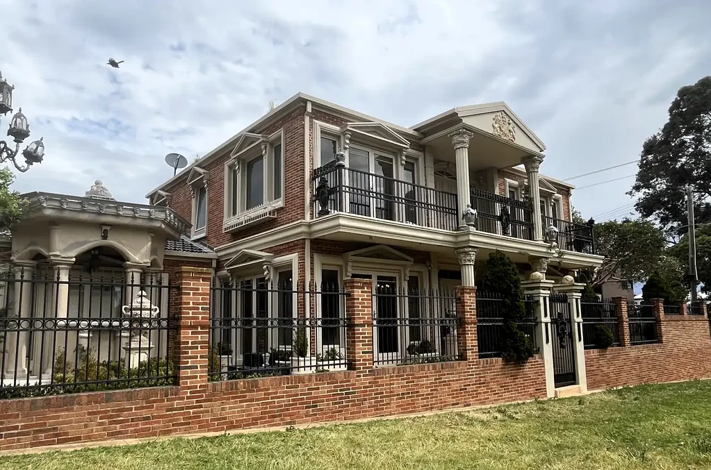 RARE OPPORTUNITY TO LIVE IN A RIPPLESIDE ICON