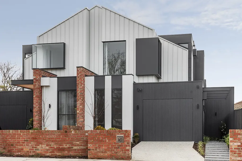 2 in a Block, Street Frontage Near New Home