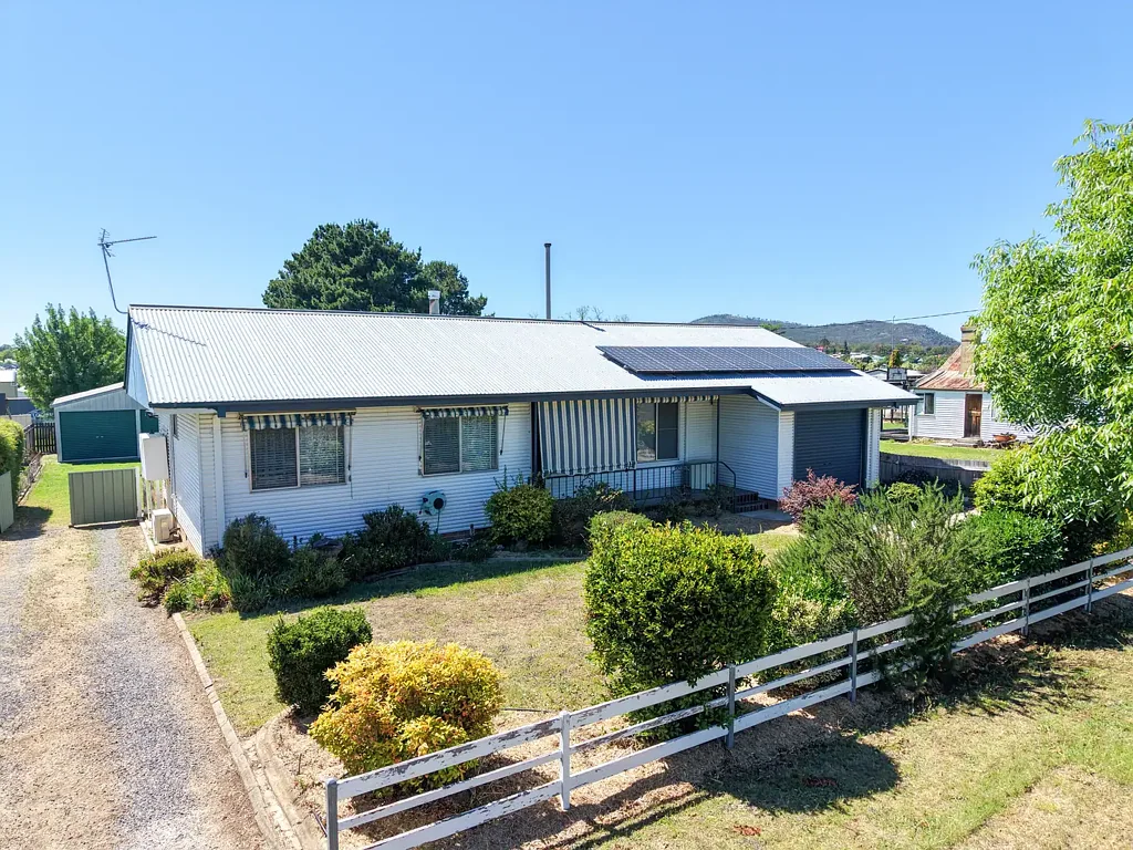 91 Pelham Street, Tenterfield, NSW 2372