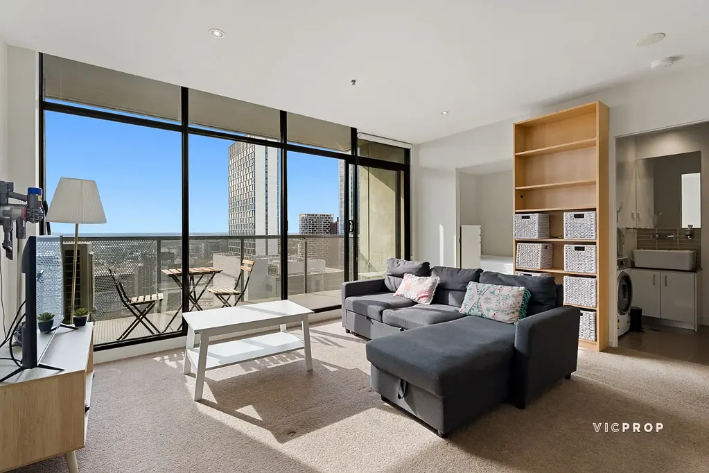 VIEWS! SIZE! LOCATION! FULLY FURNISHED!