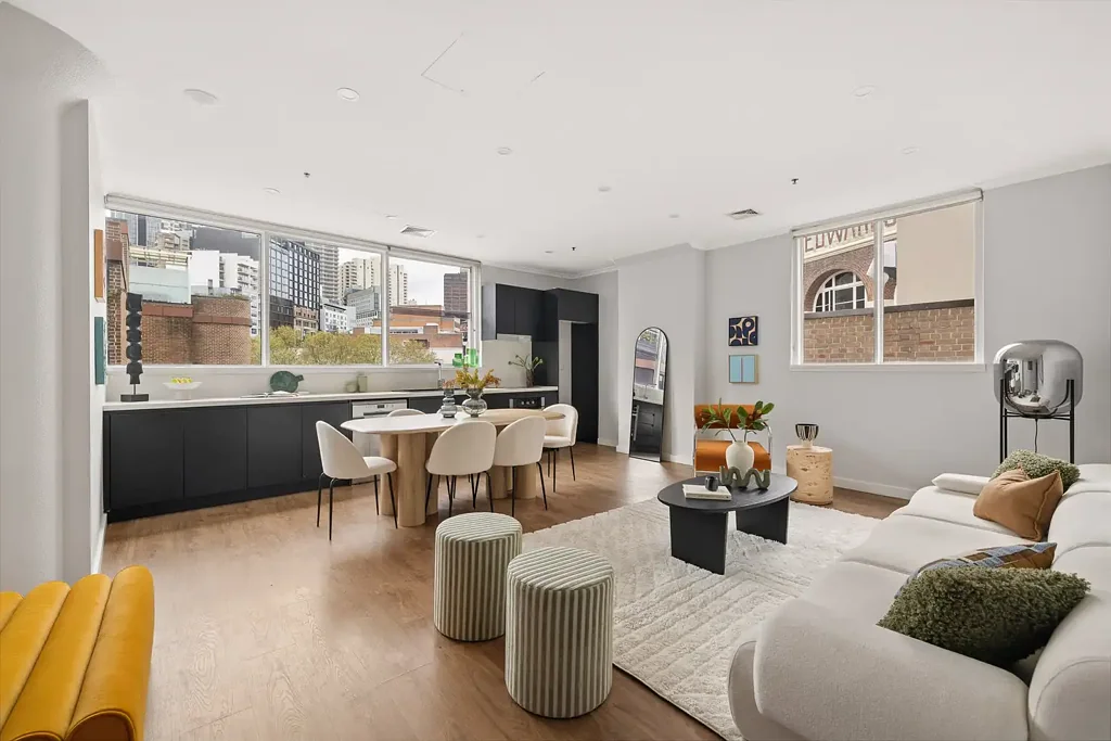 Surry Hills 2房 位于‘Elizabeth House’的独特两卧室加书房住宅 Forthcoming Auction - Unique 2-bedroom + study home in ‘Elizabeth House’