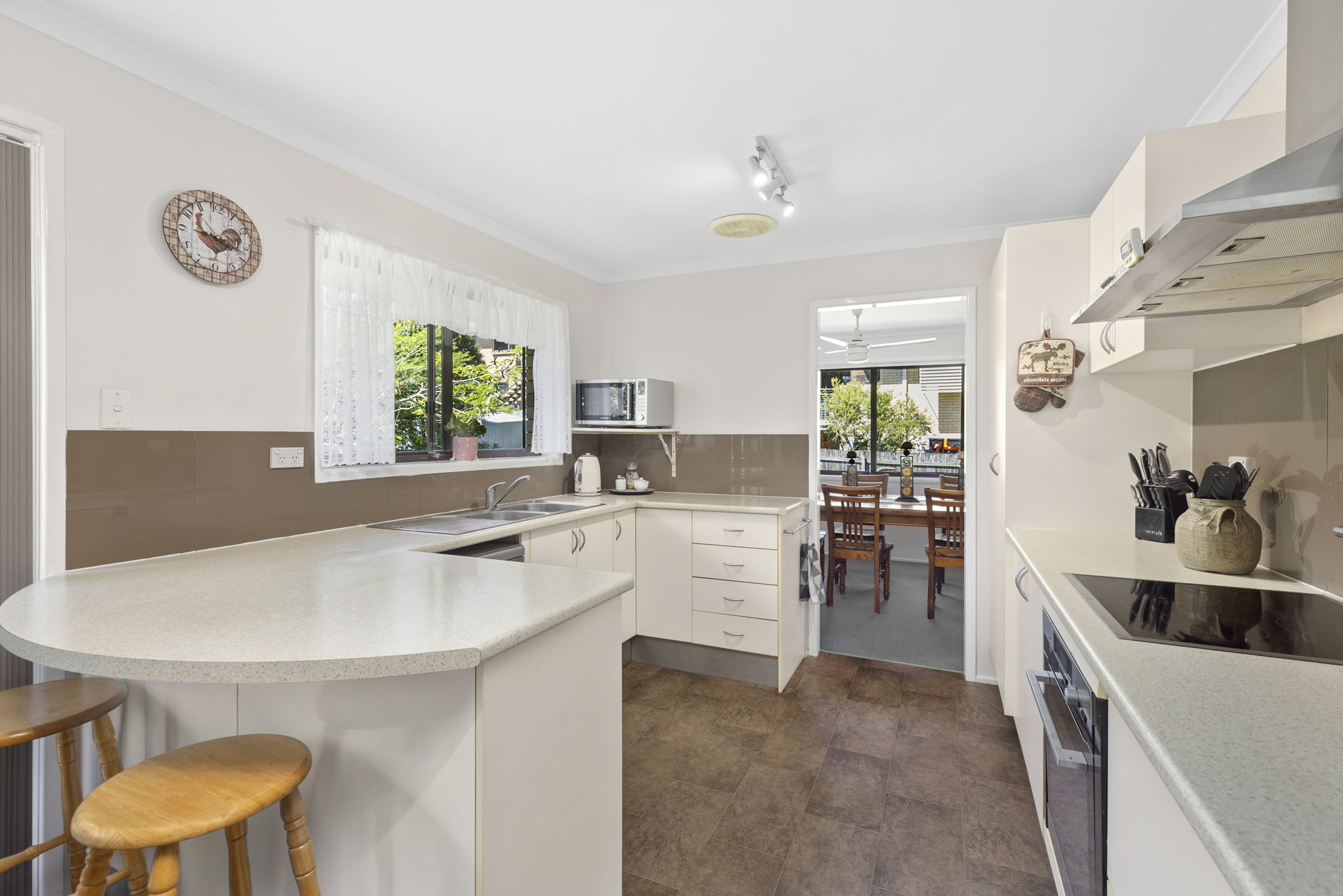 69 KIRIKEE ST, FERNY GROVE QLD 4055, 0 habitaciones, 0 baños, House