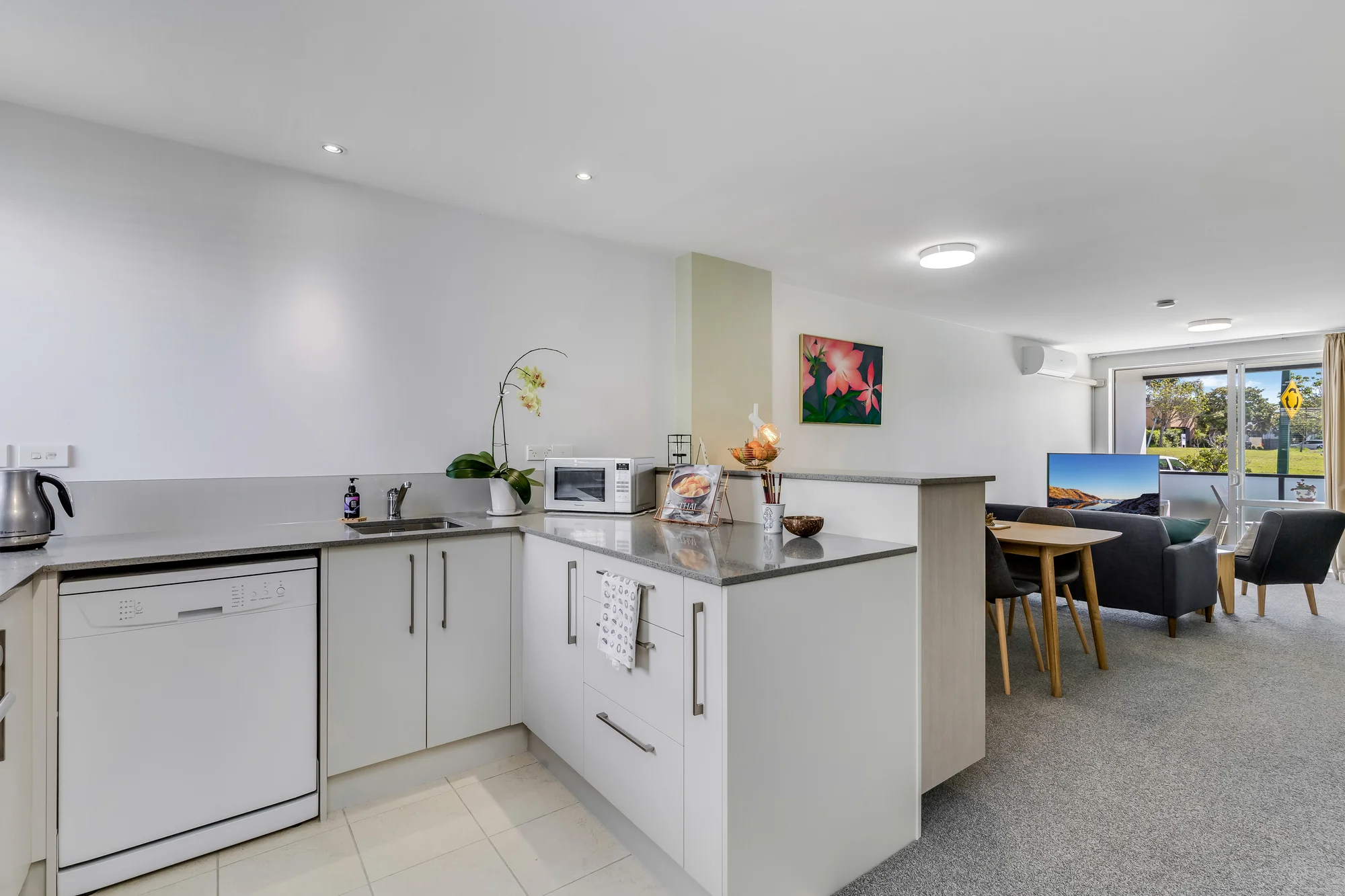 East Tamaki 2房  Move- In Ready Home.Motivated Vendor