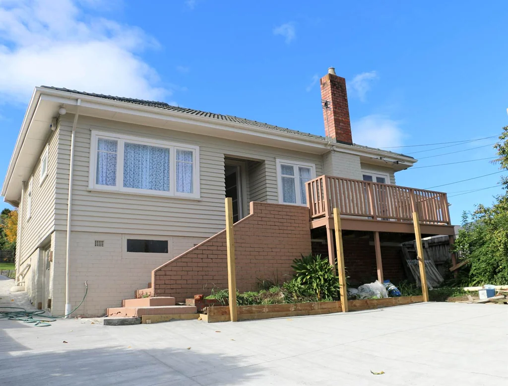 Charming Elevated 3-Bedroom Home in Blockhouse Bay