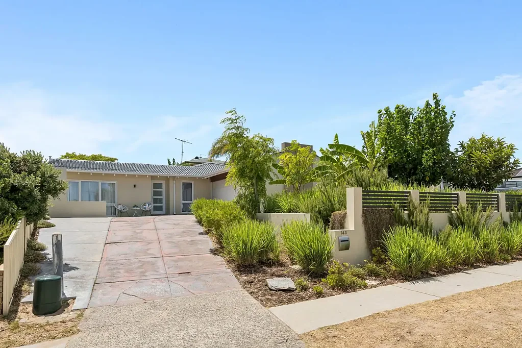 143 DAMPIER AVENUE, Mullaloo, WA 6027