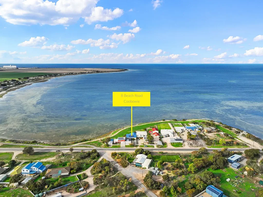 Coobowie 3 Bedroom Absolute Beachfront Elegance with Ocean Views & Dual Living