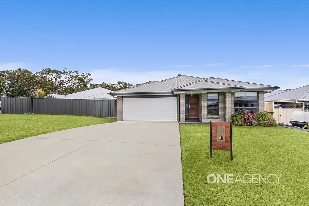 4 Wullun Close, Sanctuary Point, NSW 2540