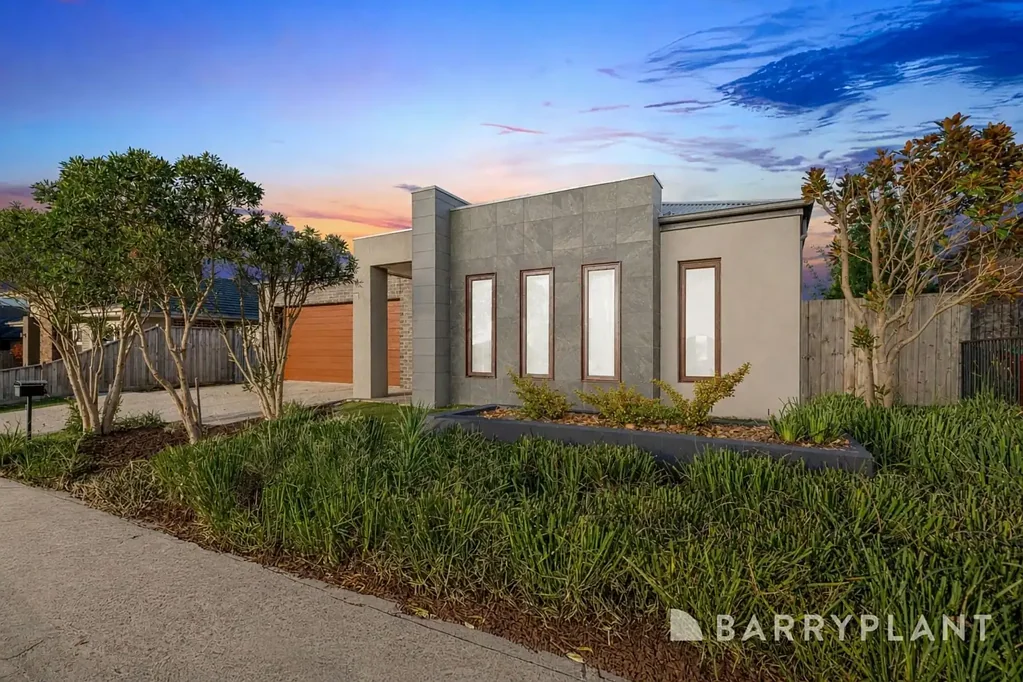Berwick 4 Bedroom Spacious Family Entertainer in a Prime Berwick Pocket