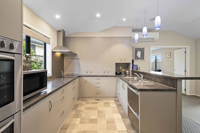 11 Glenbogle Drive, Buckland, Franklin
