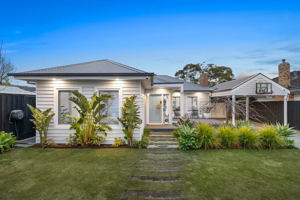 Mordialloc 4Kwarto Chic Coastal Living with Rare ‘Wow’ Factor