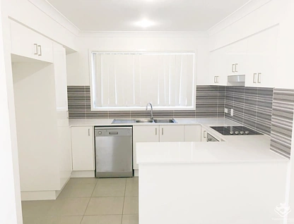 UNIT04/9 Eduard Place, Calamvale, Brisbane - Southern Region, 3 ਕਮਰੇ, 2 ਬਾਥਰੂਮ, Townhouse