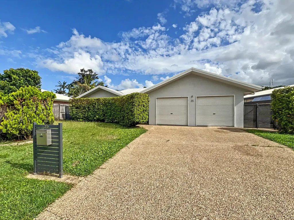 35 Frank Cowley Drive, Glenella, QLD 4740