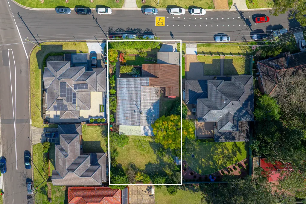 Epping 5Kwarto Prime Landholding in a Prestigious Setting