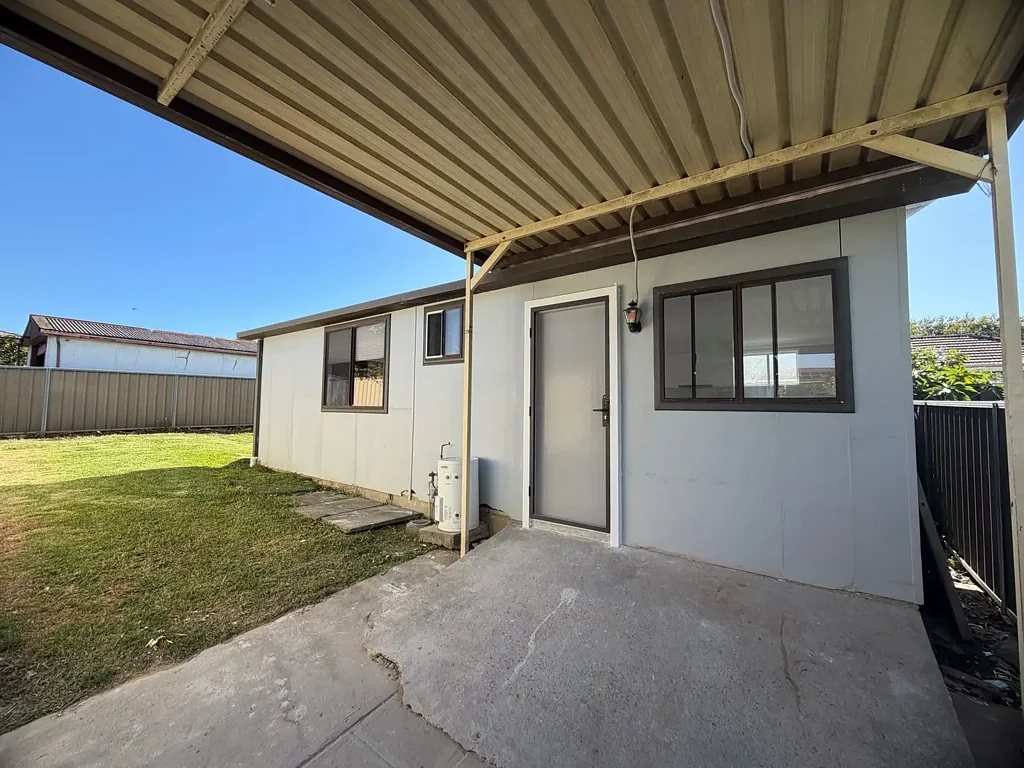 JUST LIKE NEW - RENOVATED 2 BEDDER