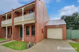 UNIT 13 34 TRAVERS ST, Wagga Wagga