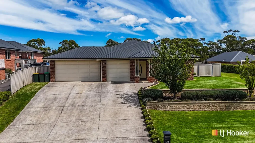 Lithgow 4 Bedroom Hillcrest Family Executive