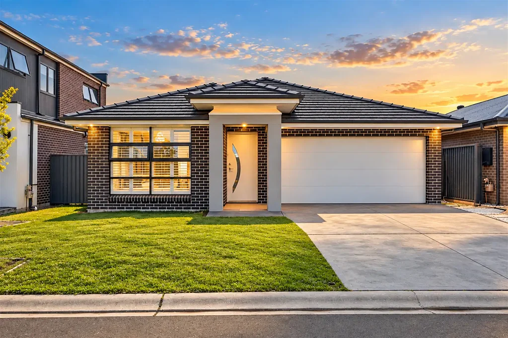 Leppington 4Kwarto Modern Family Living - Emerald Hills