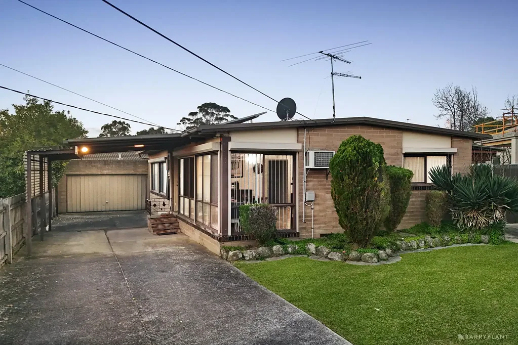 Glen Waverley 3chambre Spacious Family Living with Exceptional Outdoor Appeal