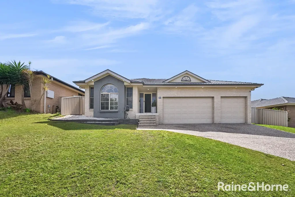 Rutherford 5 Bedroom The Complete Family Package in Rutherford