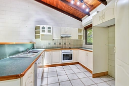 2/4 Gotham Street, Leanyer