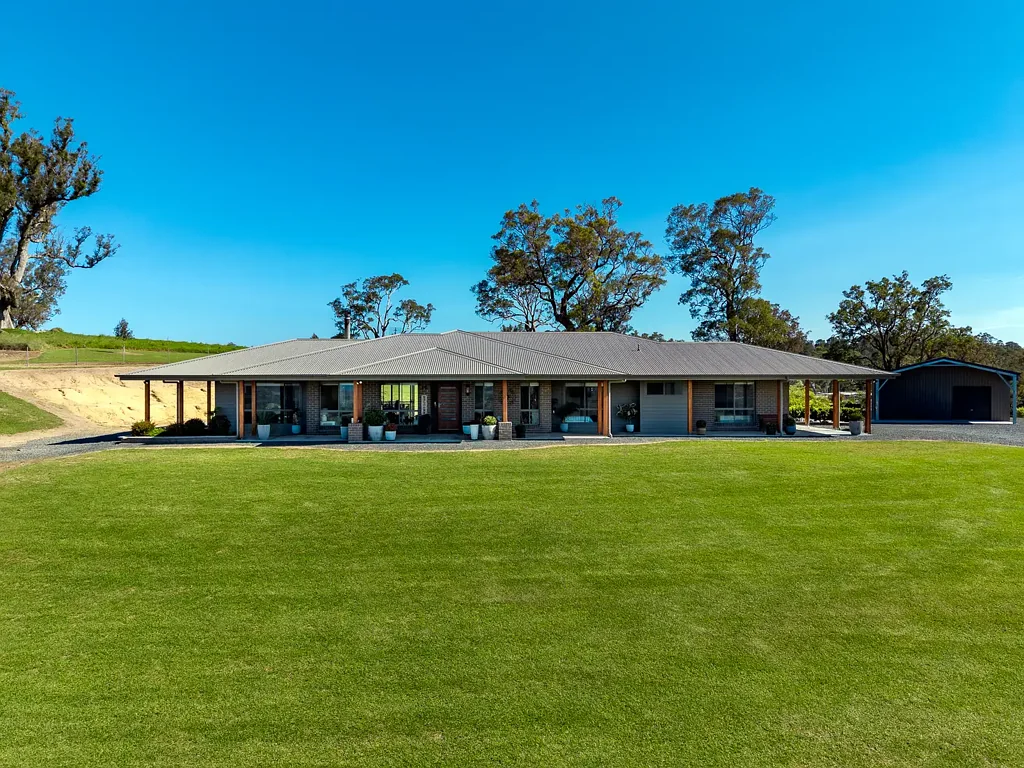 10 Wumbalwarra Drive, Bega, NSW 2550