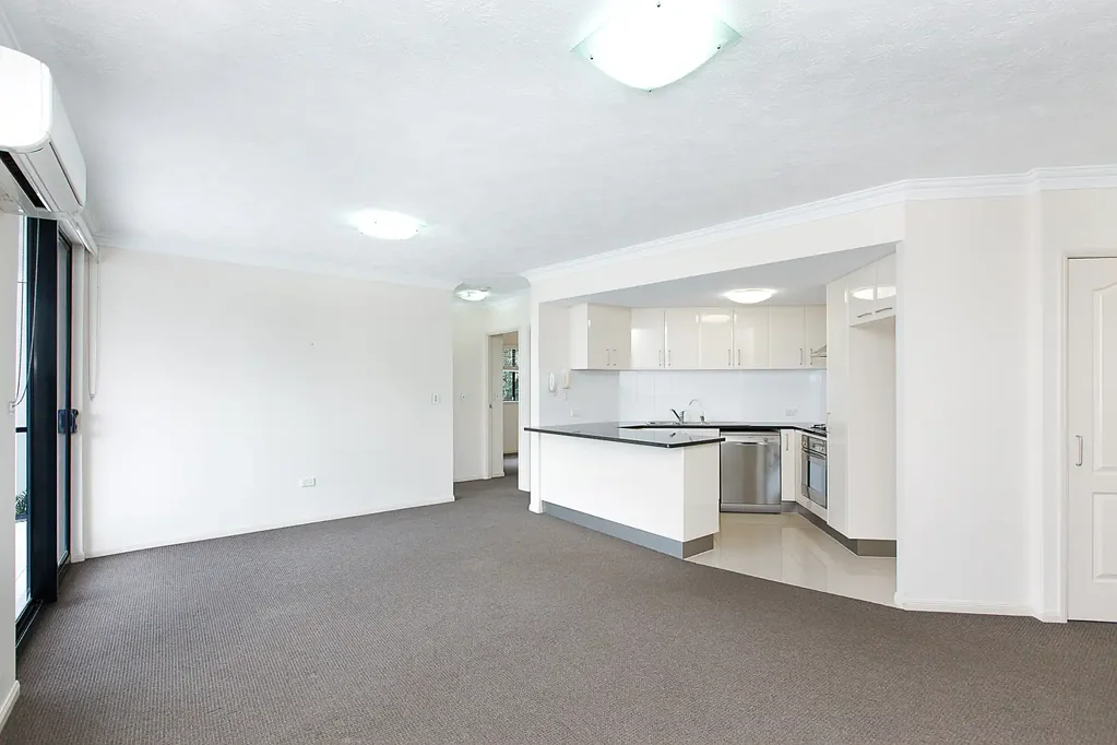 River Reach Apartments - Unfurnished!