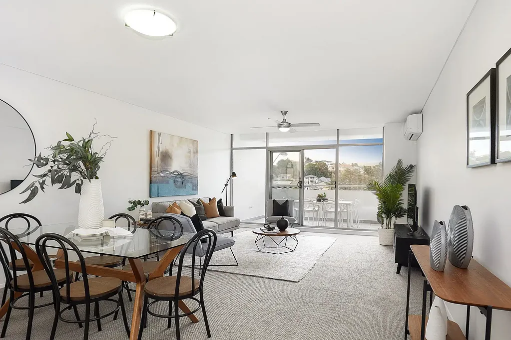 Arncliffe 2ਬੈੱਡਰੂਮ Large, Sunlit Apartment in Prime Arncliffe Location