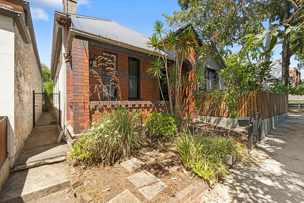 121 Old Canterbury Road, Dulwich Hill, NSW 2203