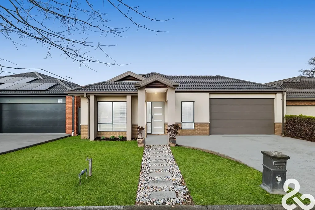 Mernda 3침실 Modern Family Living with a Study, Large Deck, and Generous Backyard