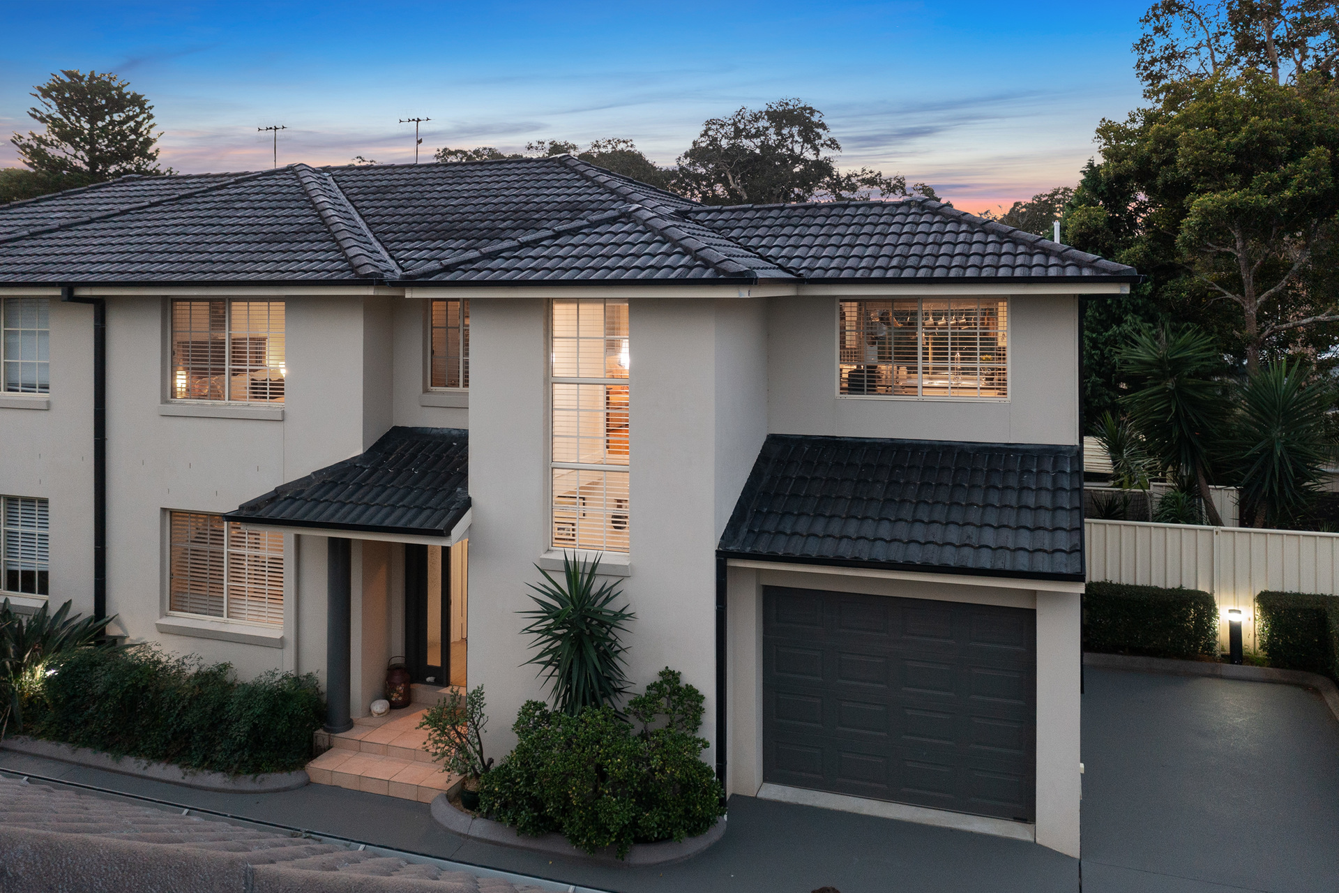 UNIT 12 2-4 LAKE ST, BUDGEWOI NSW 2262, 0部屋, 0バスルーム, Townhouse