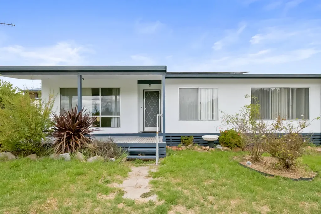 10 Queen Street, Uralla, NSW 2358