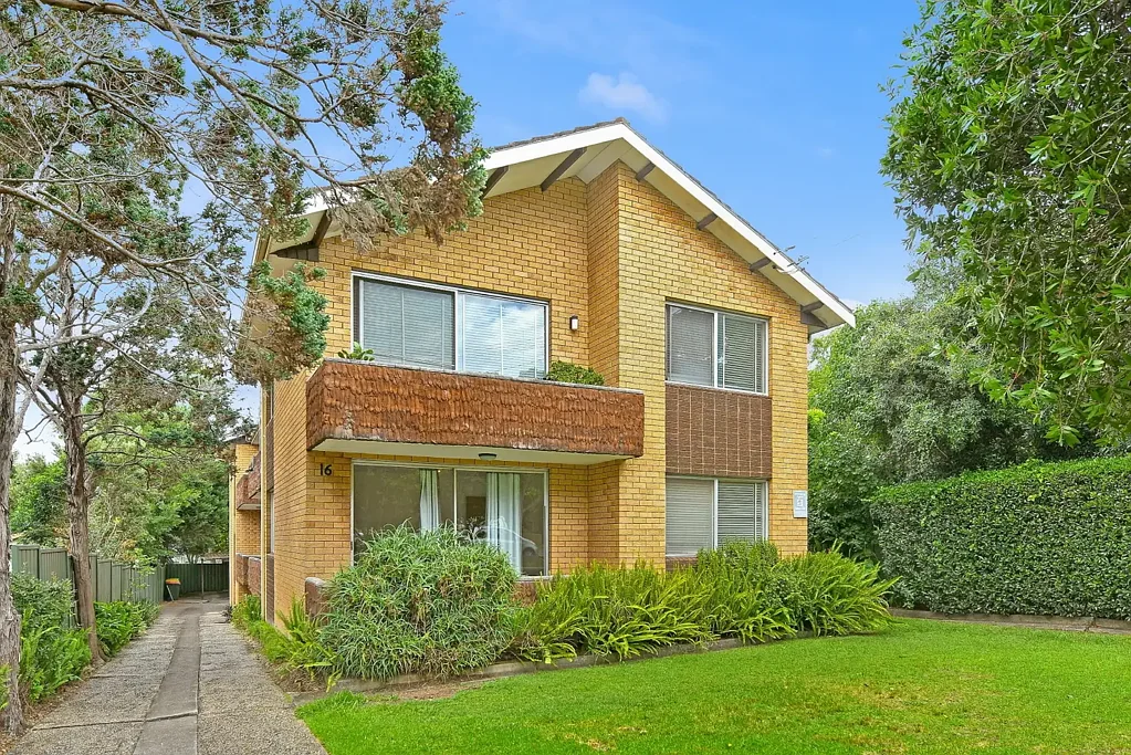 Centrally Located Three Bedroom Apartment