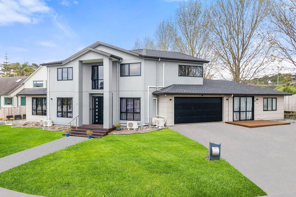 30 Graham Collins Drive, Windsor Park, North Shore City, Auckland