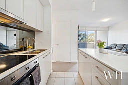 25/1 Silas Street, East Fremantle