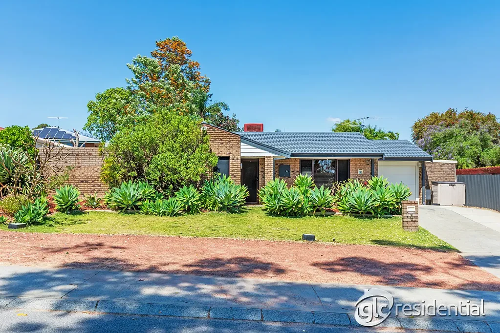 4 Bolderwood Drive, South Lake, WA 6164
