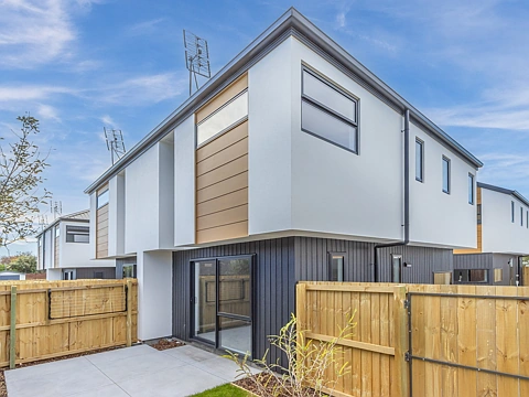 Three Bedrooms or Two + Home Office