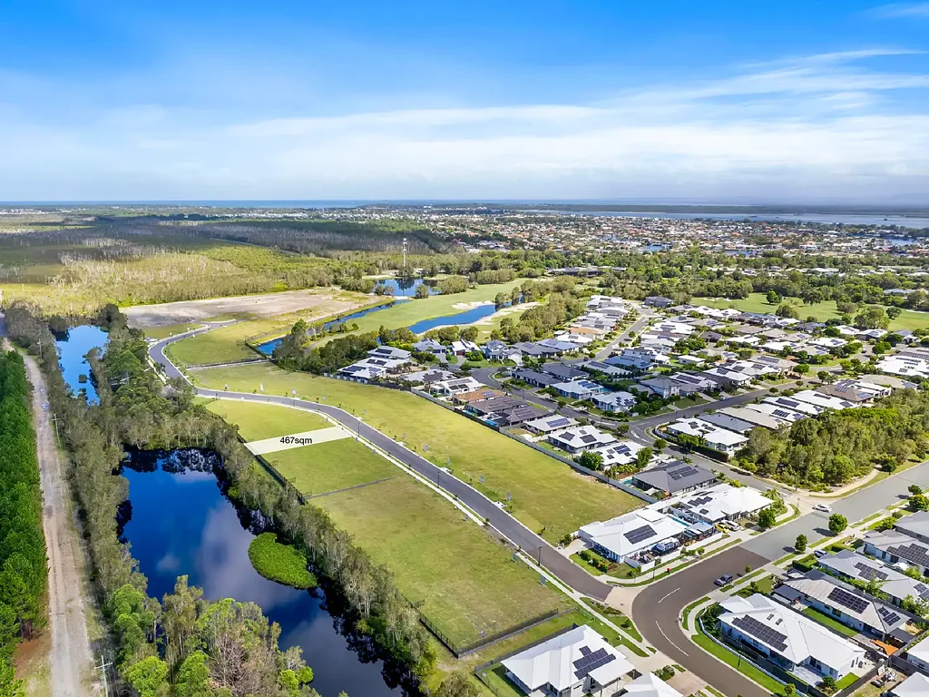 Banksia Beach REGISTERED 467M2 LOT - READY TO BUILD ON