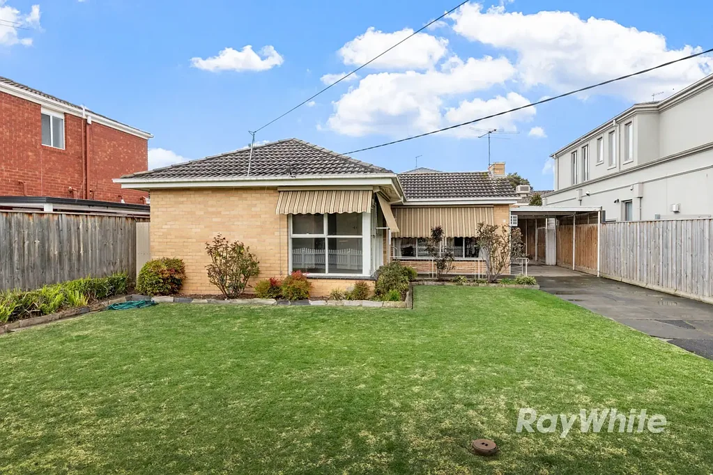 21 Railway Road, Carnegie, VIC 3163