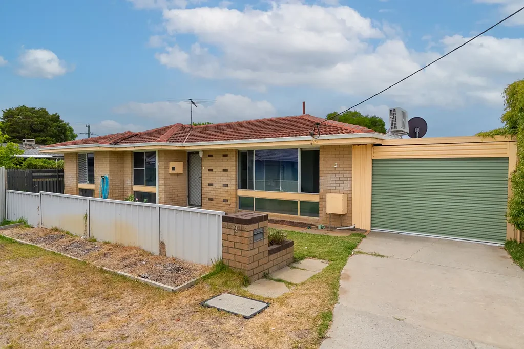 2 Turana Place, Rockingham, WA 6168