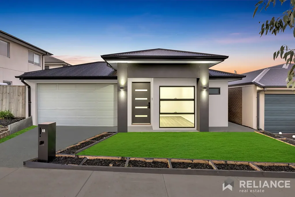 5 Goshawk Road, Sunbury, VIC 3429