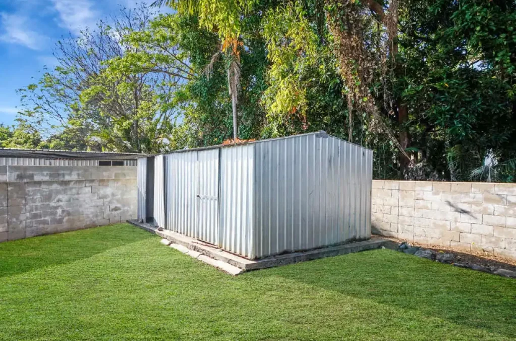 UNFURNISHED UNIT - Easy living in a quiet cul-de-sac