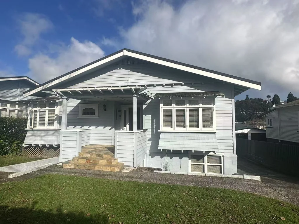 Spacious 5-Bedroom, 3-Bathroom Standalone Home in Central Mount Eden
