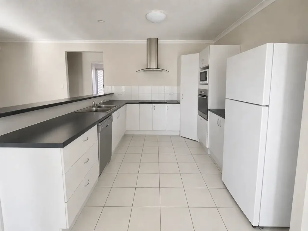 4 Bedroom Family Home, Fully Air Conditioned - $700 Week