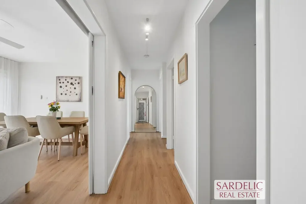 Attadale 2બેડરૂમ Spacious, Renovated & Perfectly Positioned in Attadale