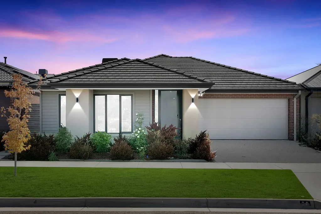 20 Firecrest Way, Cranbourne South, VIC 3977